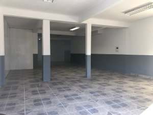 Loja com 130m² no bairro Santa Rosa de Lima em Porto Alegre para Alugar