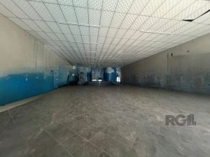 Loja com 1200m² no bairro Floresta em Porto Alegre para Alugar