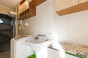 Casa com 290m², 4 dormitórios no bairro Espirito Santo em Porto Alegre para Alugar