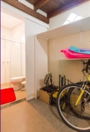 Casa com 290m², 4 dormitórios no bairro Espirito Santo em Porto Alegre para Alugar