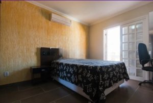 Casa com 290m², 4 dormitórios no bairro Espirito Santo em Porto Alegre para Alugar