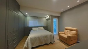 Casa com 554m², 3 dormitórios no bairro Vila Assunção em Porto Alegre para Alugar