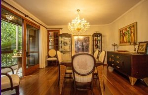 Apartamento com 280m², 5 dormitórios no bairro Petrópolis em Porto Alegre para Alugar