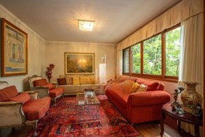 Apartamento com 280m², 5 dormitórios no bairro Petrópolis em Porto Alegre para Alugar