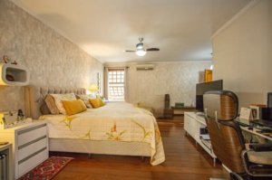 Apartamento com 280m², 5 dormitórios no bairro Petrópolis em Porto Alegre para Alugar