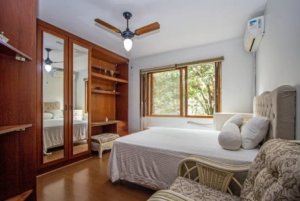 Apartamento com 280m², 5 dormitórios no bairro Petrópolis em Porto Alegre para Alugar