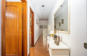 Apartamento com 280m², 5 dormitórios no bairro Petrópolis em Porto Alegre para Alugar