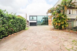 Loja com 497m² no bairro Navegantes em Porto Alegre para Alugar