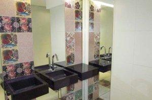 Loja com 497m² no bairro Navegantes em Porto Alegre para Alugar