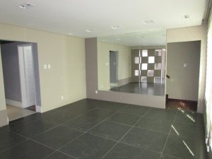 Loja com 497m² no bairro Navegantes em Porto Alegre para Alugar