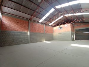 Galpão com 260m² no bairro Anchieta em Porto Alegre para Alugar