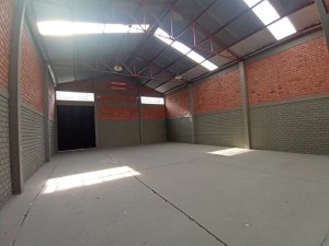 Galpão com 260m² no bairro Anchieta em Porto Alegre para Alugar