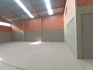 Galpão com 260m² no bairro Anchieta em Porto Alegre para Alugar