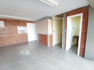 Galpão com 260m² no bairro Anchieta em Porto Alegre para Alugar
