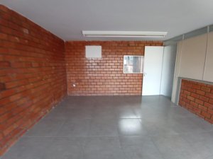 Galpão com 260m² no bairro Anchieta em Porto Alegre para Alugar