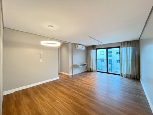 Apartamento com 87m², 2 dormitórios no bairro Moinhos de Vento em Porto Alegre para Alugar