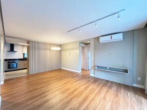 Apartamento com 87m², 2 dormitórios no bairro Moinhos de Vento em Porto Alegre para Alugar