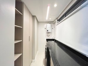 Apartamento com 87m², 2 dormitórios no bairro Moinhos de Vento em Porto Alegre para Alugar