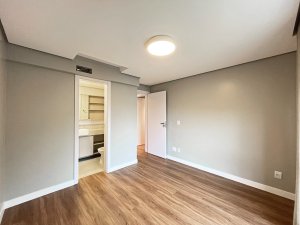 Apartamento com 87m², 2 dormitórios no bairro Moinhos de Vento em Porto Alegre para Alugar