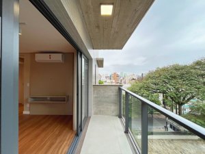 Apartamento com 87m², 2 dormitórios no bairro Moinhos de Vento em Porto Alegre para Alugar