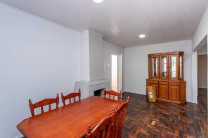 Casa com 90m², 3 dormitórios no bairro Chácara das Pedras em Porto Alegre para Alugar
