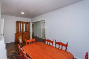 Casa com 90m², 3 dormitórios no bairro Chácara das Pedras em Porto Alegre para Alugar