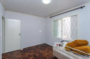 Casa com 90m², 3 dormitórios no bairro Chácara das Pedras em Porto Alegre para Alugar