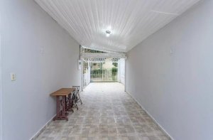 Casa com 90m², 3 dormitórios no bairro Chácara das Pedras em Porto Alegre para Alugar