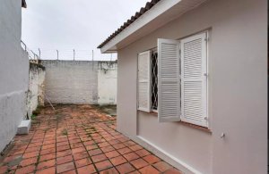 Casa com 90m², 3 dormitórios no bairro Chácara das Pedras em Porto Alegre para Alugar