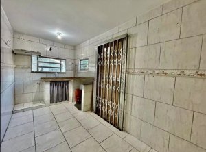 Casa com 250m², 3 dormitórios no bairro Espirito Santo em Porto Alegre para Alugar