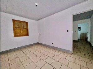 Casa com 250m², 3 dormitórios no bairro Espirito Santo em Porto Alegre para Alugar