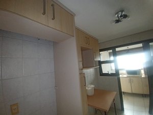 Apartamento com 126m², 2 dormitórios no bairro Moinhos de Vento em Porto Alegre para Alugar