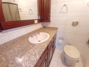 Apartamento com 126m², 2 dormitórios no bairro Moinhos de Vento em Porto Alegre para Alugar