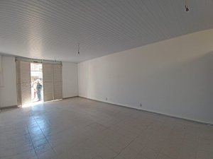 Loja com 65m² no bairro Partenon em Porto Alegre para Alugar