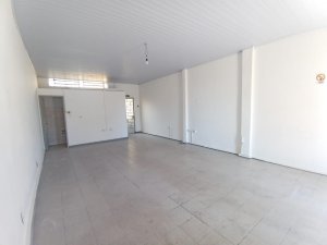 Loja com 65m² no bairro Partenon em Porto Alegre para Alugar