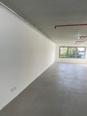 Salas/Conjuntos com 119m² no bairro Auxiliadora em Porto Alegre para Alugar