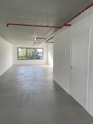 Conjunto/Sala com 119m² no bairro Auxiliadora em Porto Alegre para Alugar