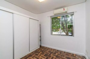 Casa com 218m², 2 dormitórios no bairro Rio Branco em Porto Alegre para Alugar