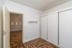Casa com 218m², 2 dormitórios no bairro Rio Branco em Porto Alegre para Alugar