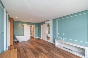 Casa com 340m², 4 dormitórios no bairro Vila Nova em Porto Alegre para Alugar