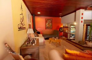 Casa com 350m², 4 dormitórios no bairro Jardim Itu em Porto Alegre para Alugar