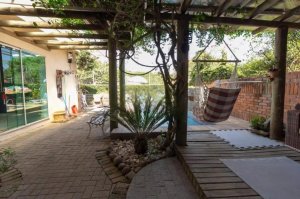 Casa com 350m², 4 dormitórios no bairro Jardim Itu em Porto Alegre para Alugar