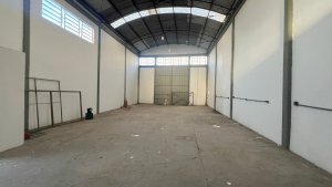 Depósito/Pavilhão com 250m² no bairro Navegantes em Porto Alegre para Alugar