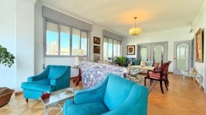 Apartamento com 270m², 4 dormitórios no bairro Independência em Porto Alegre para Alugar