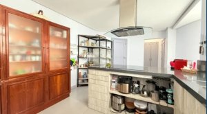 Apartamento com 270m², 4 dormitórios no bairro Independência em Porto Alegre para Alugar