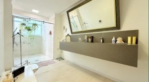 Apartamento com 270m², 4 dormitórios no bairro Independência em Porto Alegre para Alugar