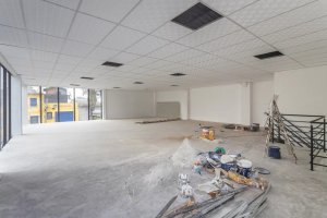 Loja com 384m² no bairro São Geraldo em Porto Alegre para Alugar