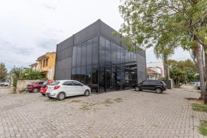 Loja com 384m² no bairro São Geraldo em Porto Alegre para Alugar