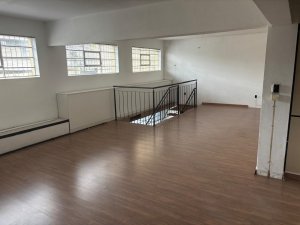 Galpão com 336m² no bairro São Geraldo em Porto Alegre para Alugar