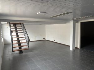 Galpão com 336m² no bairro São Geraldo em Porto Alegre para Alugar